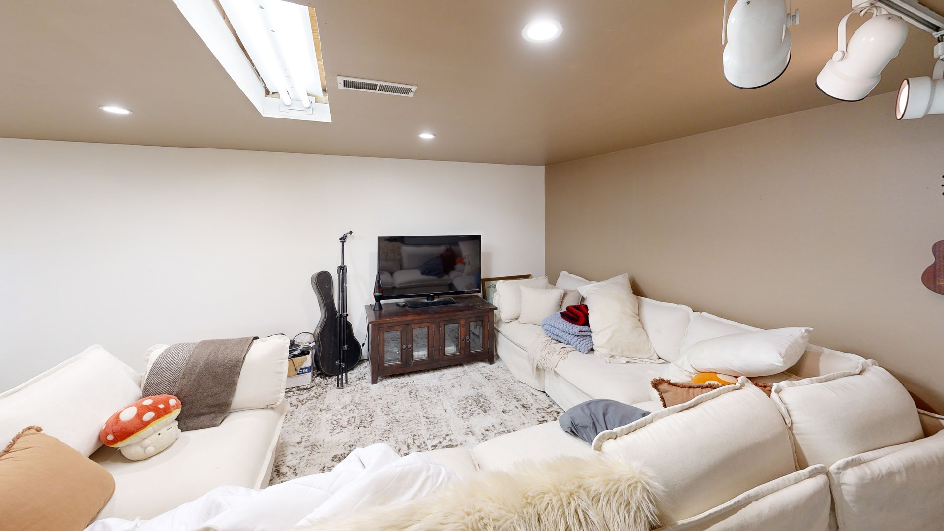 Sample capture of a residential interior from a depthNest network operator